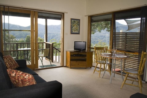 Banksia Park Cottages - Accommodation Burleigh 2