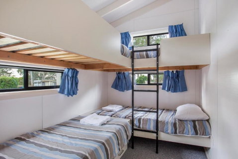Mollymook Caravan Park - Accommodation Burleigh 2
