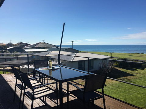 Hamilton - Accommodation Burleigh 1