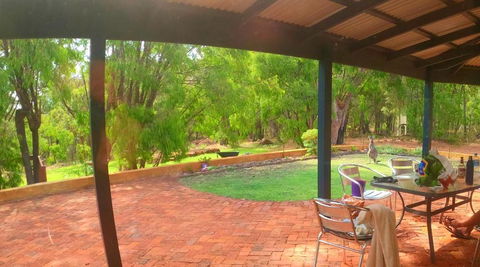 Yallingup Pet Friendly Bush Retreat - Accommodation Burleigh 3