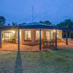 Yallingup Pet Friendly Bush Retreat - Accommodation Burleigh 0