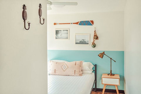The Surf House - Accommodation Burleigh 7