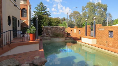 Albury Paddlesteamer Motel - Accommodation Burleigh 2