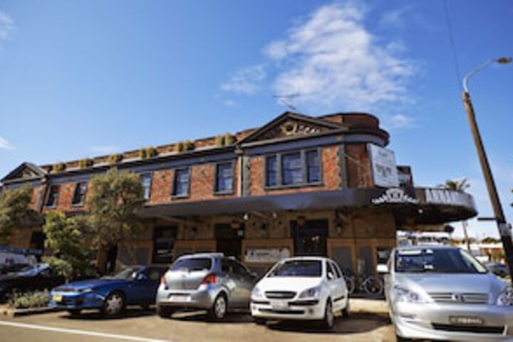 Annandale NSW Accommodation Burleigh