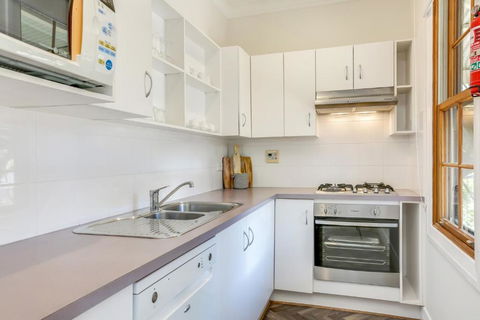 Bellevue Accommodation - Accommodation Burleigh 6