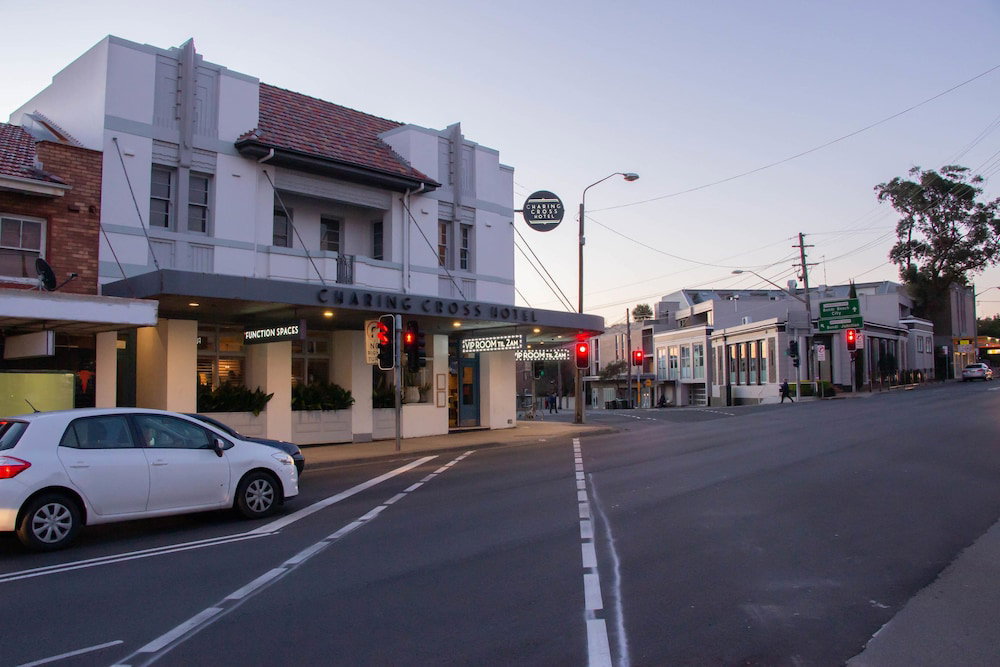 Queens Park NSW Accommodation Burleigh