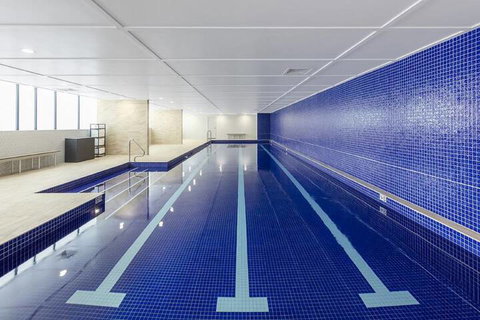 Meriton Suites Mascot Central - Accommodation Burleigh 2