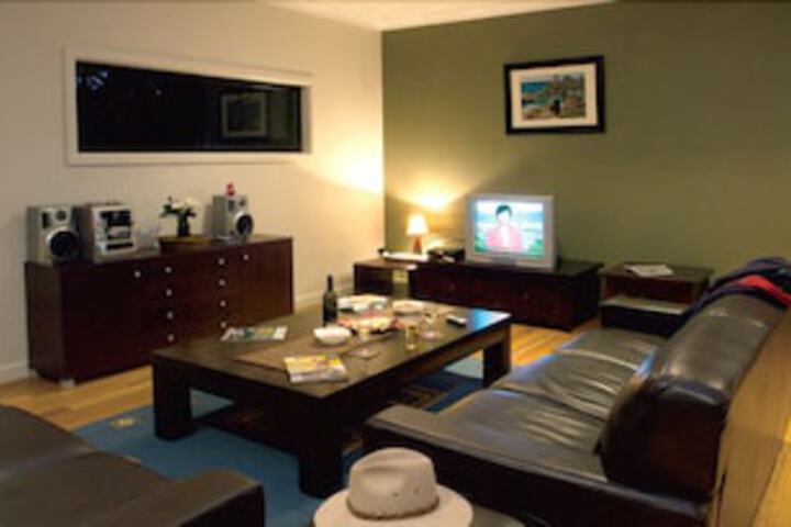 Limeburners Creek NSW Accommodation Burleigh