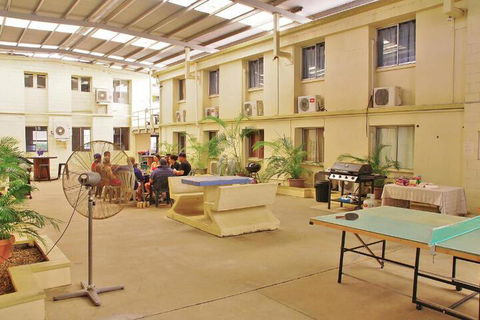 Accommodation At Isa - Accommodation Burleigh 2