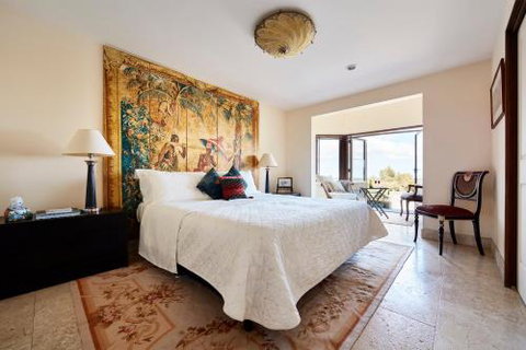 The Church House - Accommodation Burleigh 3