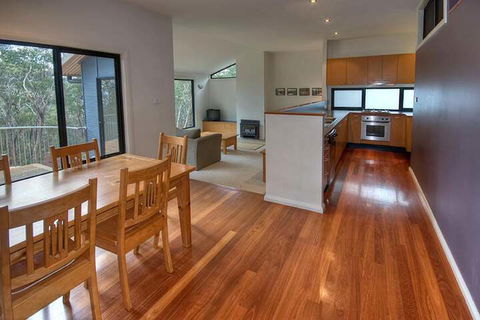 Delmonte - Accommodation Burleigh 7