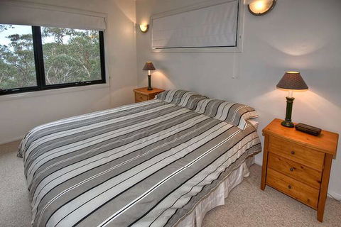 Delmonte - Accommodation Burleigh 5
