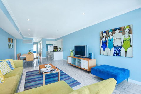 On The Beach Getaway - Accommodation Burleigh 5