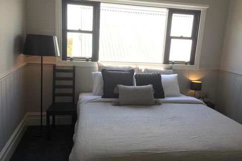 Alchemy House - Accommodation Burleigh 3