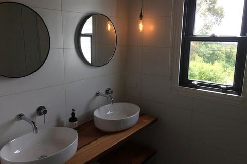Alchemy House - Accommodation Burleigh 5