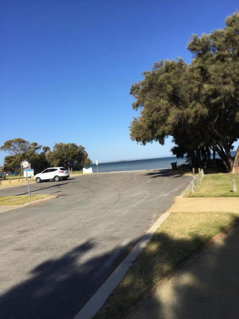 Falcon Bay 4x4 Townhouse - Accommodation Burleigh 5