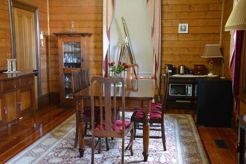 Portarlington Vicarage - Accommodation Burleigh 6
