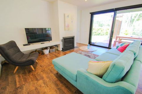 Apex House - Accommodation Burleigh 6