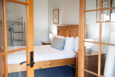 Audrey Wilkinson Vineyard - Accommodation Burleigh 6