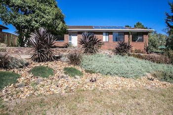 Fairhills - Beautifully Styled - Accommodation Burleigh 0