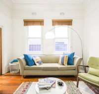 The Cov House - Accommodation Burleigh