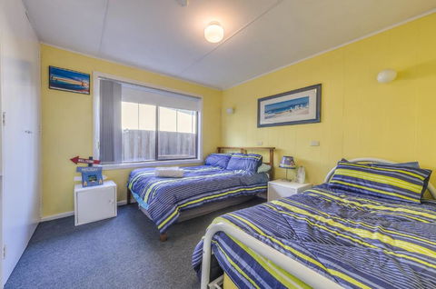 Bayviews - Accommodation Burleigh 4