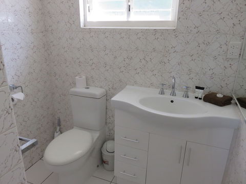 Airlie Beach Apartments - Accommodation Burleigh 4
