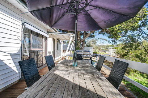 Bay Cottage - Accommodation Burleigh 6