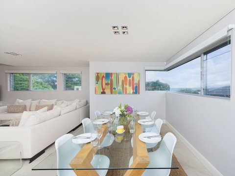 The Penthouse At Little Beach - Accommodation Burleigh 2