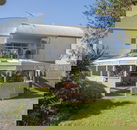 Through the Looking Glass - Accommodation Burleigh