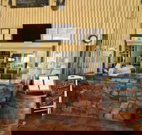 Parry Creek Farm Tourist Resort  Caravan Park - Accommodation Burleigh