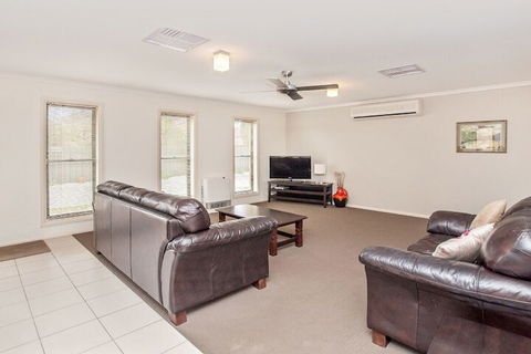 Ulmara 2 - Accommodation Burleigh 6