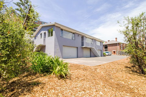 CBD Apartments Launceston - Accommodation Burleigh 3