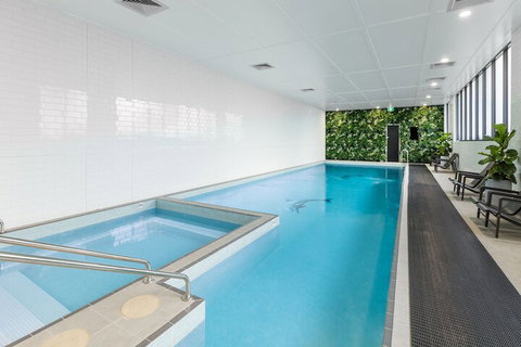 Meriton Suites Coward Street, Mascot - Accommodation Burleigh 2