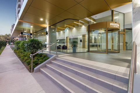 Meriton Suites Coward Street, Mascot - Accommodation Burleigh 1
