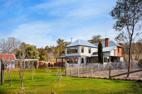 Morgantis - Accommodation Burleigh 0