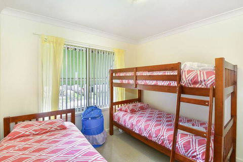 Annes Beach Getaway - Accommodation Burleigh 1