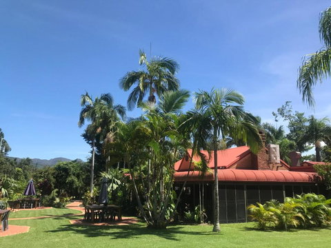 Ferns Hideaway Resort - Accommodation Burleigh 2