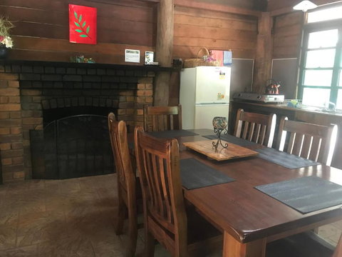 Ferns Hideaway Resort - Accommodation Burleigh 5