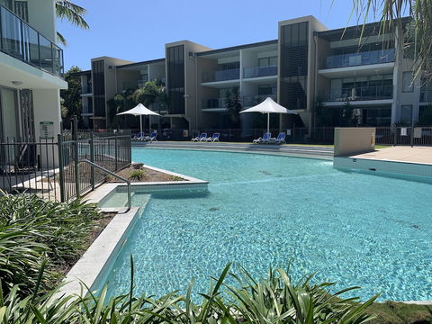 Absolute Waterfront Magnetic Island - Accommodation Burleigh 1