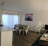 Santa Monica Lodge - Accommodation Burleigh