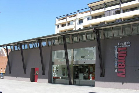 Short Train Ride To Sydney CBD - Accommodation Burleigh 1