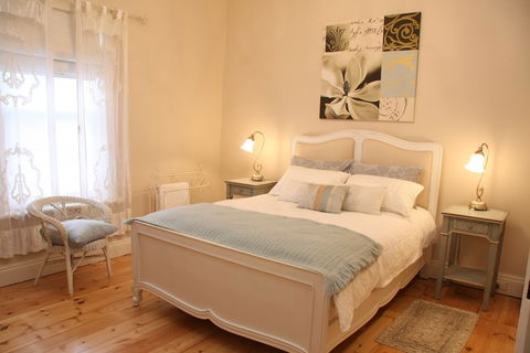 Azalea Cedar-Rose Villa - Accommodation Burleigh 3