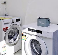 4 BR Apartment Short Walk to Bondi Beach - Accommodation Burleigh