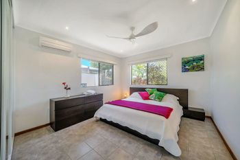 Red Gardens - Accommodation Burleigh 6