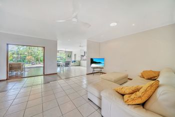 Red Gardens - Accommodation Burleigh 3