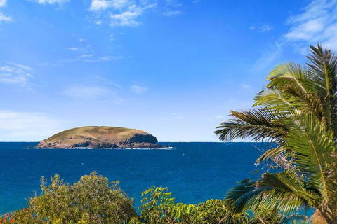 Ultimate Beach House - Accommodation Burleigh 3