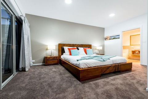 Ulverstone River Edge Apartments - Accommodation Burleigh 3