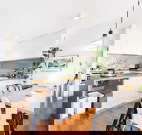 ISAAC 1BDR South Melbourne Apartment - Accommodation Burleigh