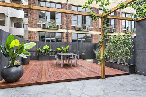 AERIN, 2BDR Melbourne Apartment - Accommodation Burleigh 1